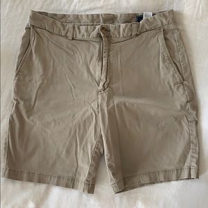 Vineyard Vines Tan Shorts
